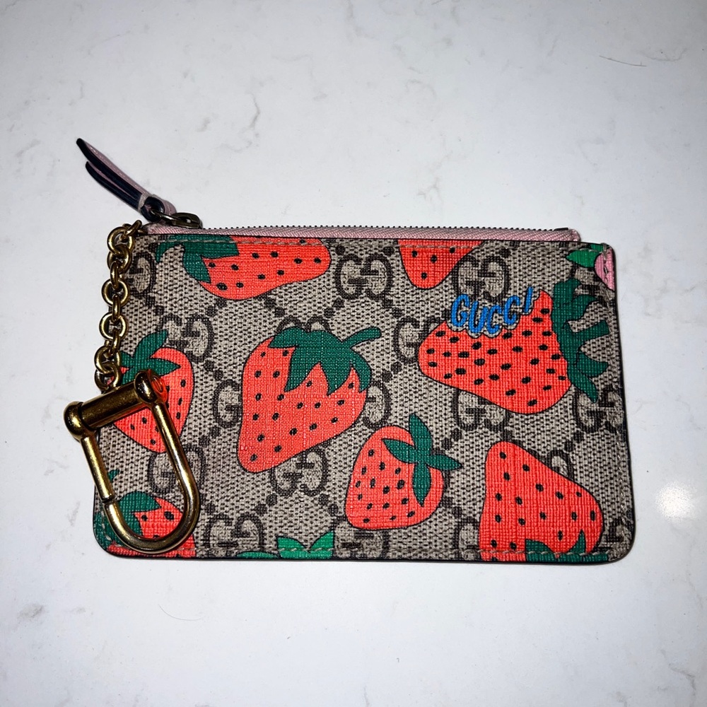 Gucci EUC strawberry zippered keychain